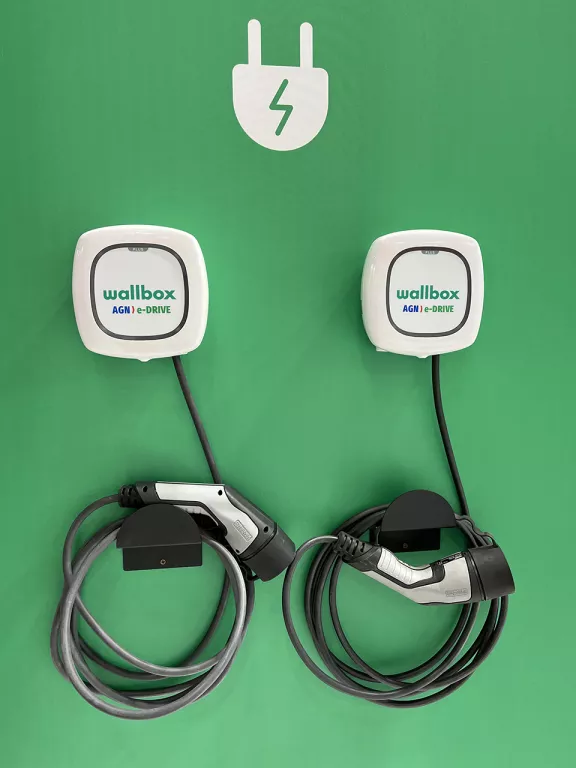 AGN e-DRIVE Wallbox Casa: mobilità elettrica - 5 Scopri con AGNe-drive la nostra wallbox domestica: una stazione di ricarica direttamente a casa tua! Scopri l'offerta! - 5