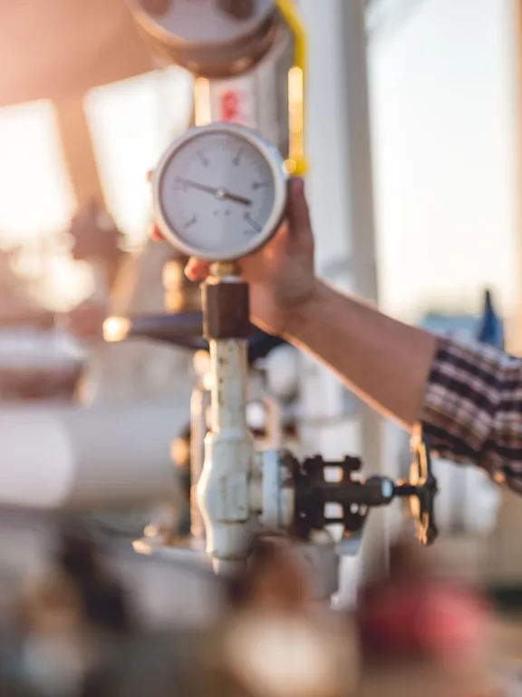 GPL Industriale e GPL agricolo per aziende - 4 Con AGN ENERGIA hai GPL per uso Industriale e Agricolo per aziende. Serbatoi per uso professionale, per riscaldamento e usi produttivi. - 4