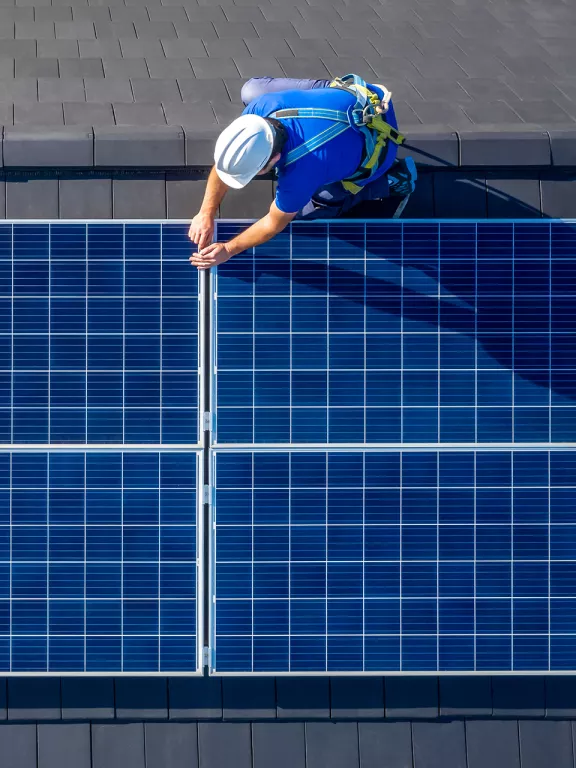 Impianti Solari Fotovoltaici Condomini - 4 Scopri l'offerta Solar AGN ENERGIA. Impianti Fotovoltaici e Solari per i condomini. Soluzioni personalizzate per il tuo bisogno energetico. - 4