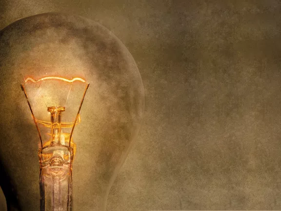 Storia della distribuzione della corrente elettrica - 6 Scorpi insieme ad AGN ENERGIA la storia dell'energia elettrica. Scegli la tua offerta personalizzata! - 6